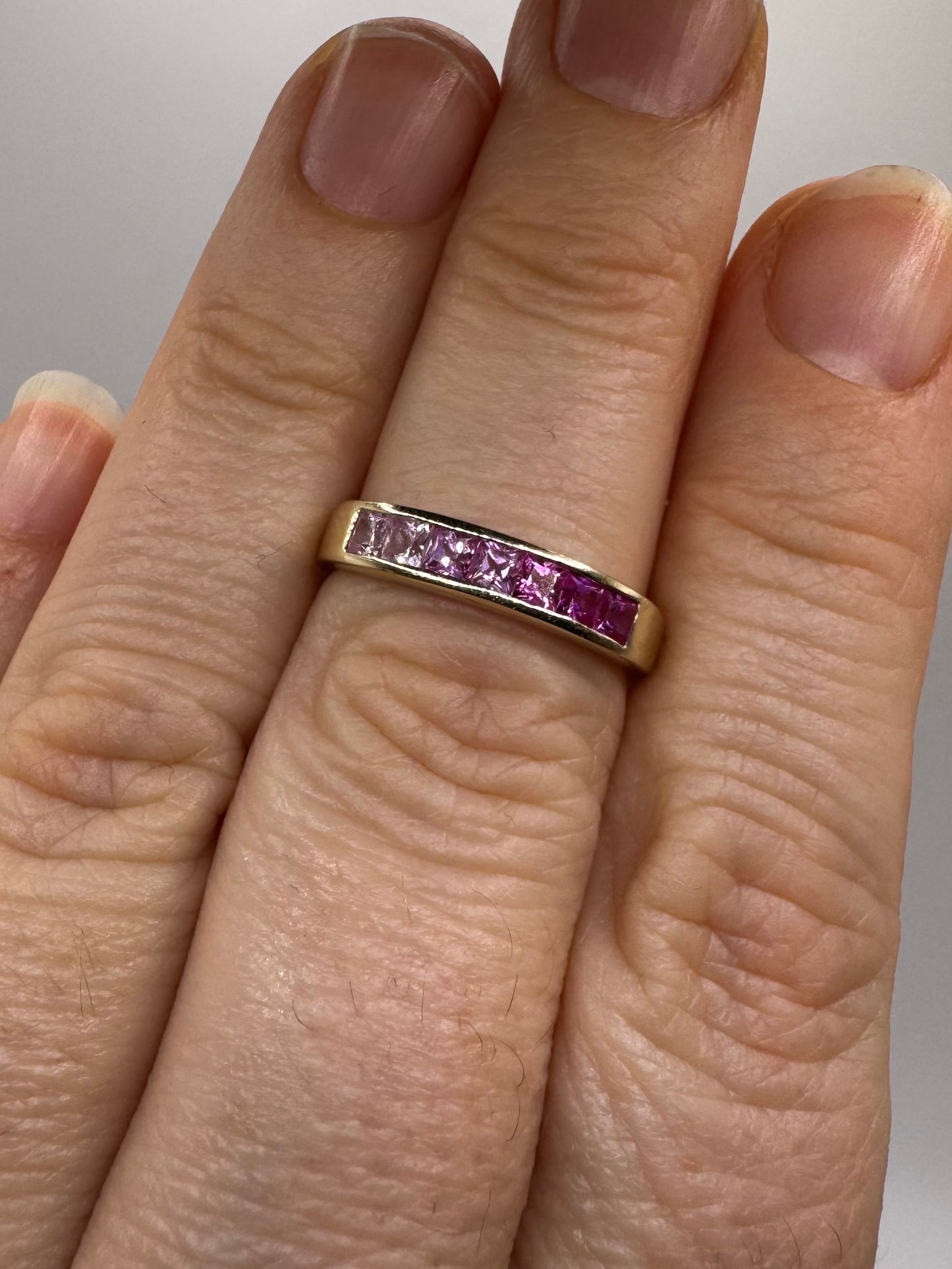 Zahna - 9ct yellow gold and Ombre pink stone ring