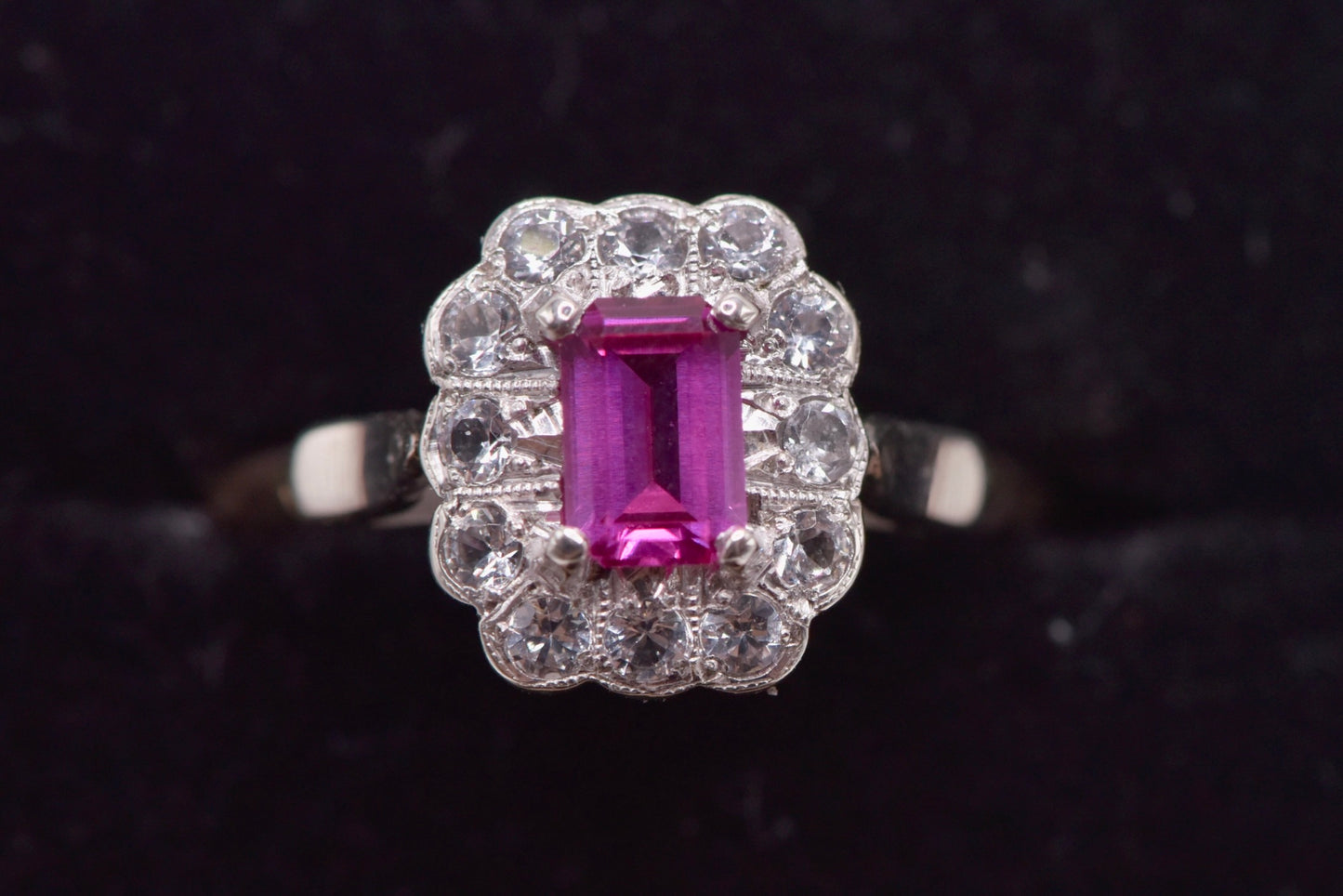Elle ring