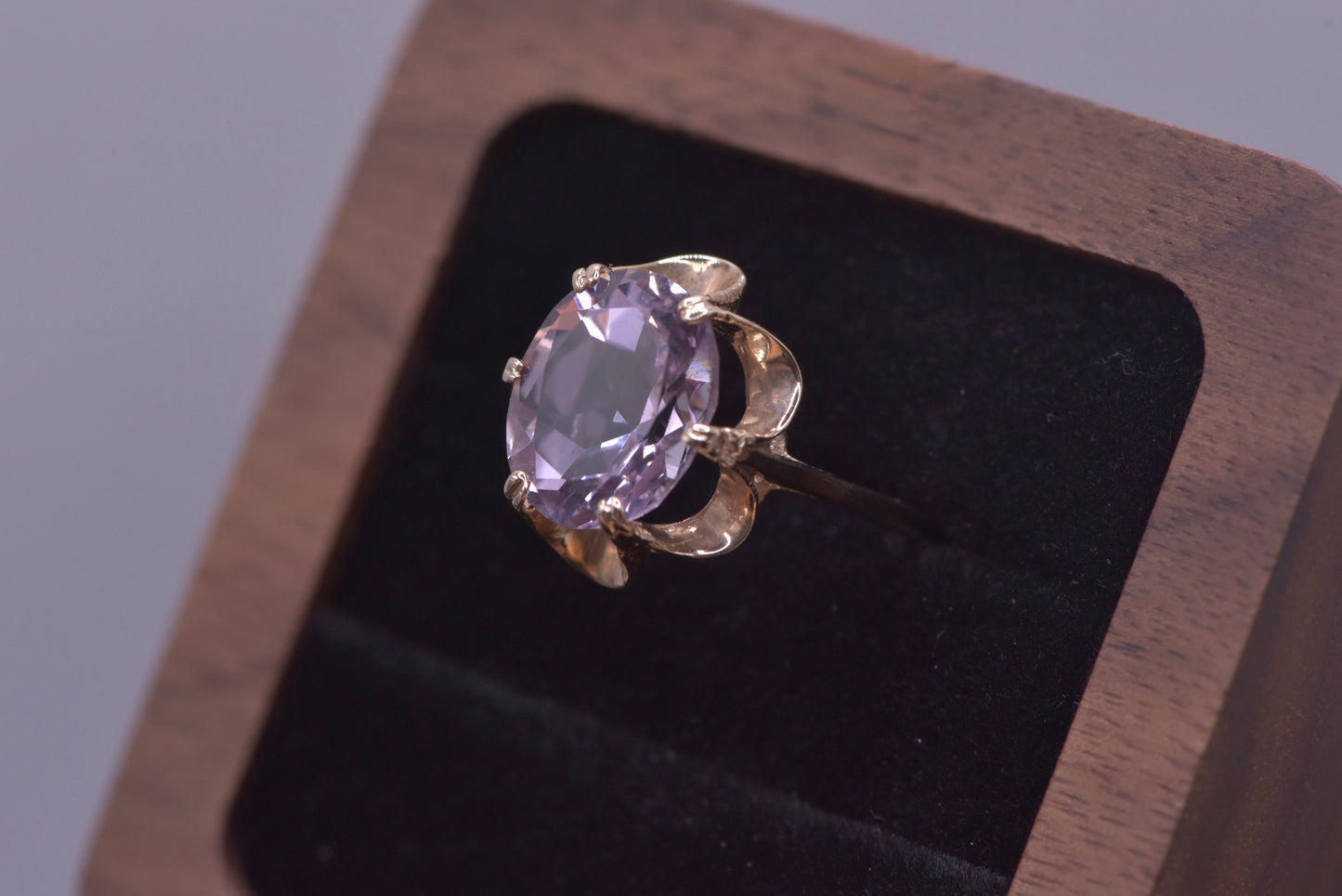 Lilac - 1990 London hallmarks size N.5 7US ring