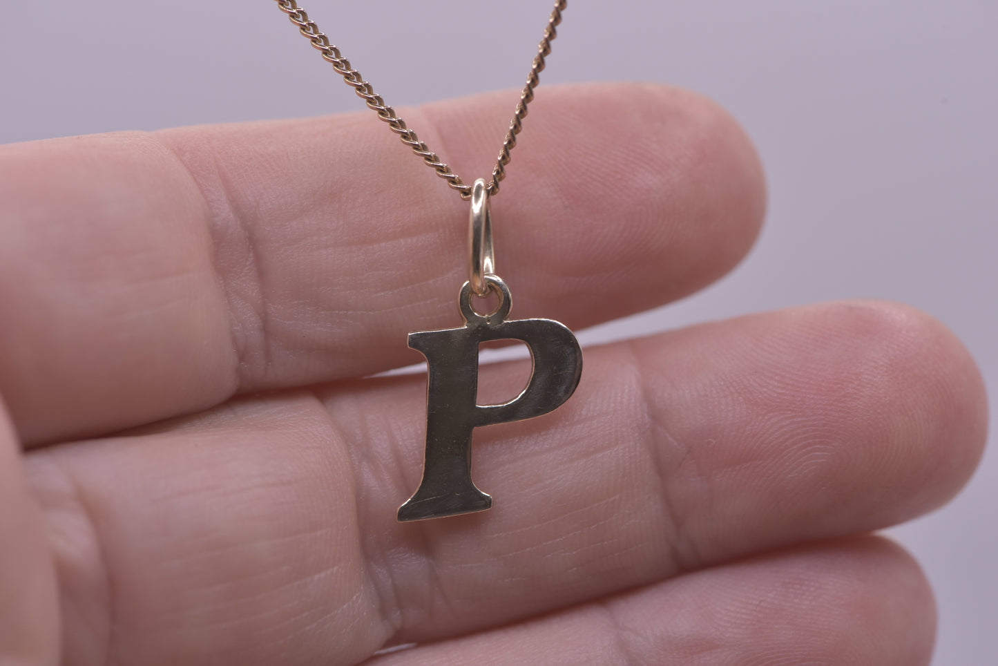 Vintage 9ct Letter P