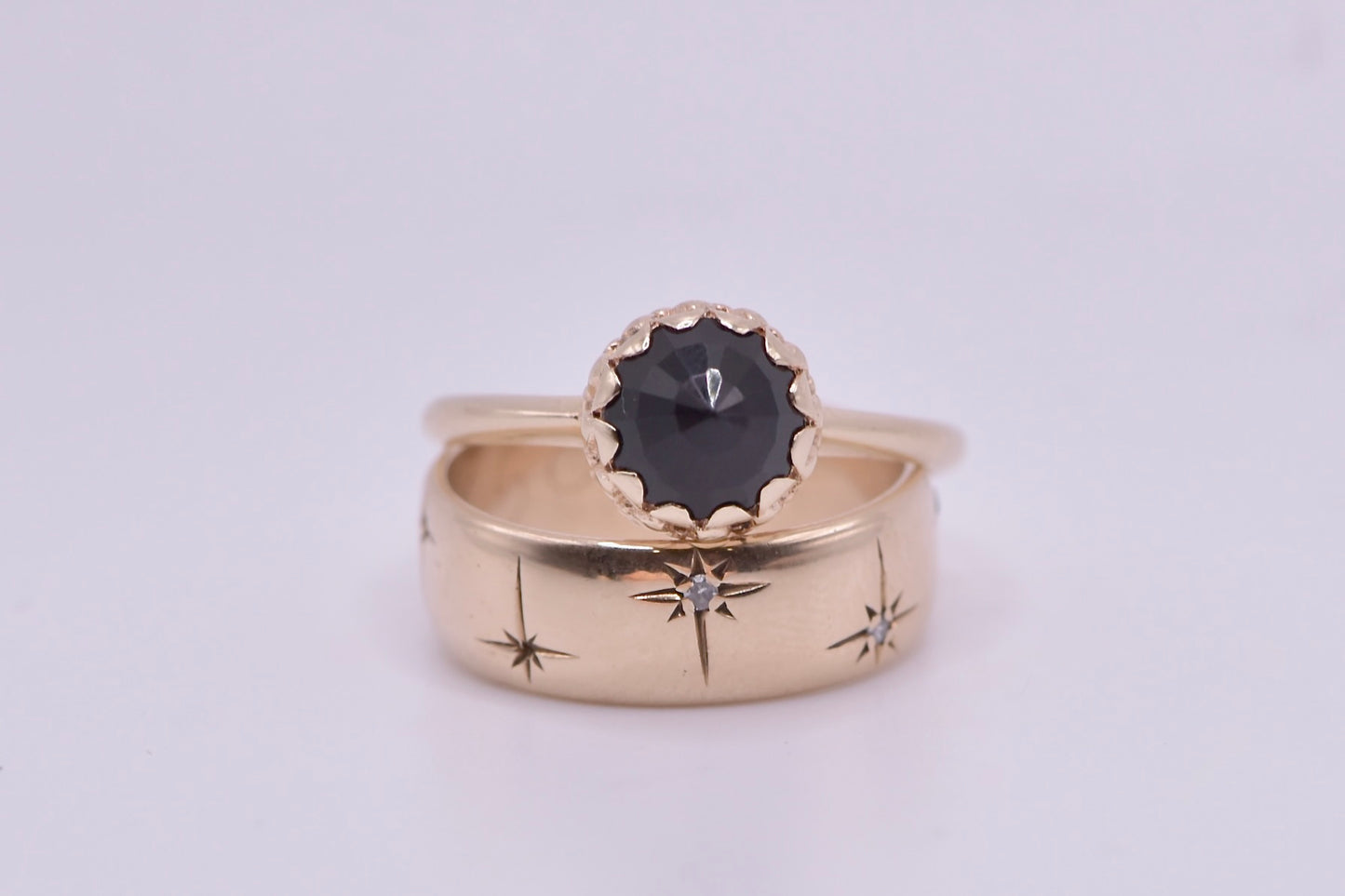 Meadowlark protea ring - 9ct yellow gold with Onyx