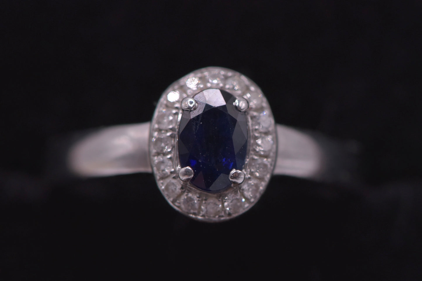 Edith - 14ct white gold sapphire and diamond ring