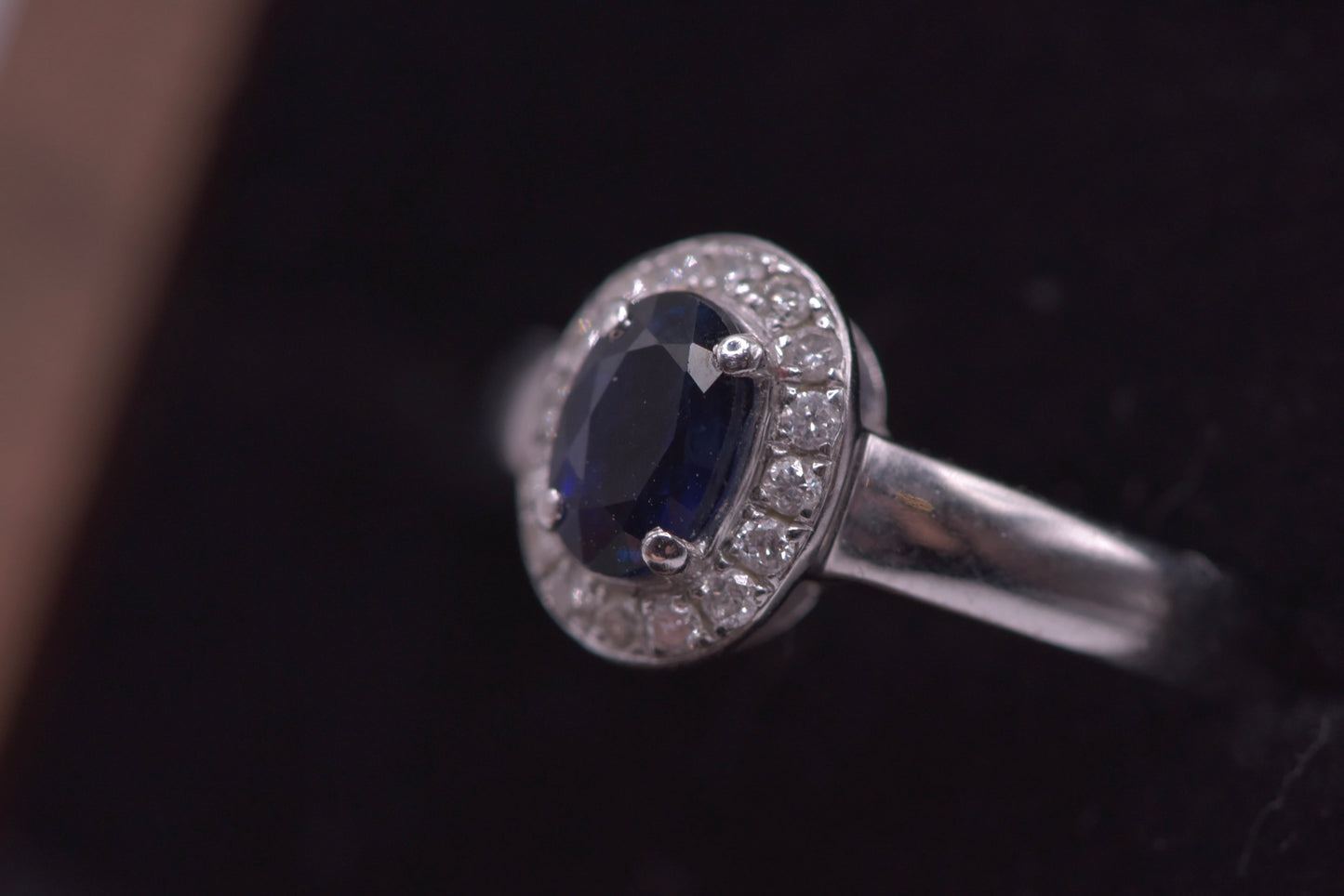 Edith - 14ct white gold sapphire and diamond ring