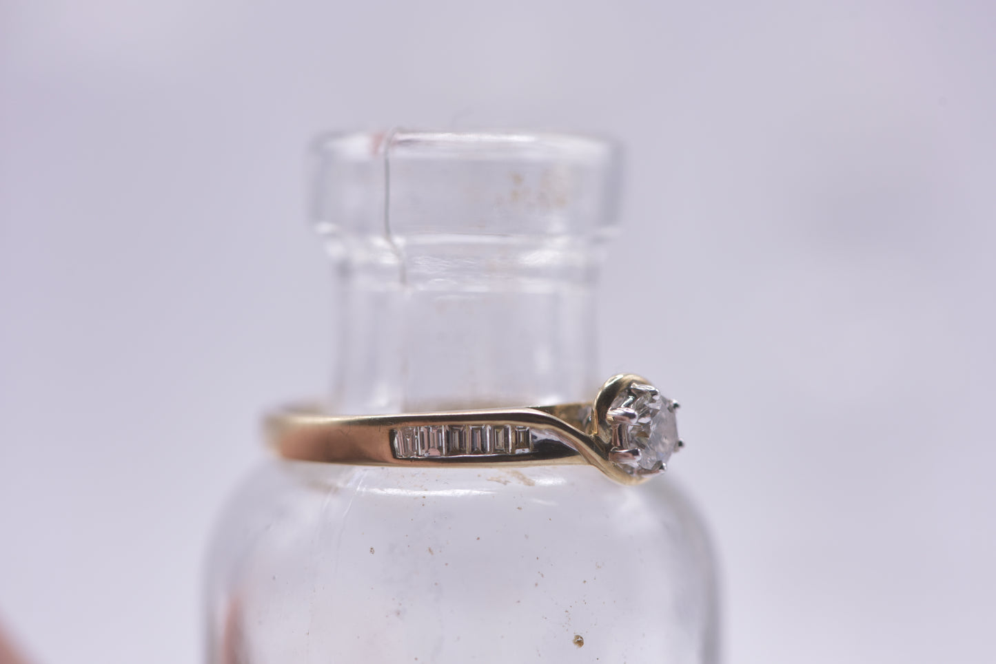 Evie - 9ct yellow gold Diamond ring