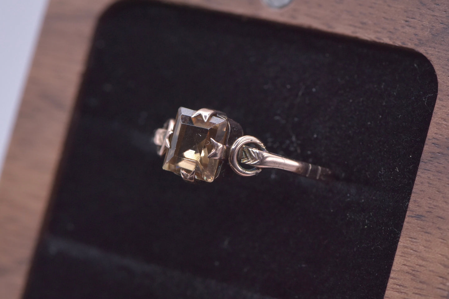 Georgie - 9ct gold smokey stone ring