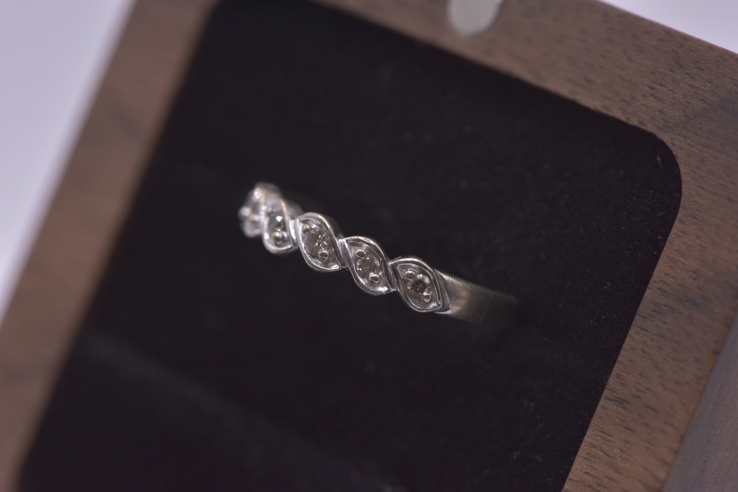Suzy - 10ct white gold and diamond gold band - ring