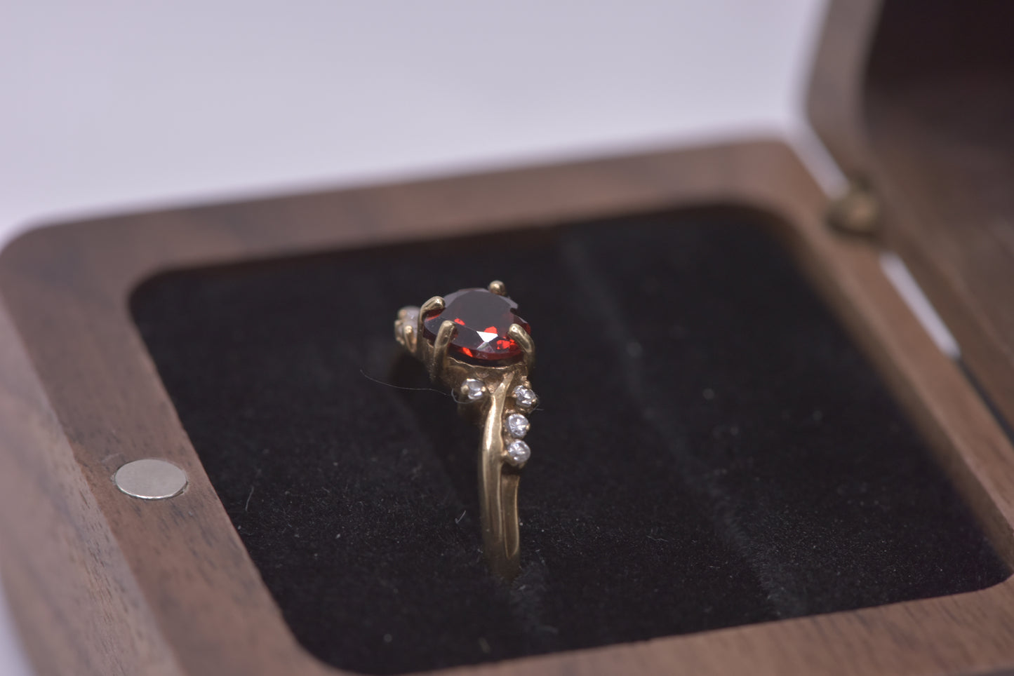 Berry - 9ct yellow gold Australian Garnet heart ring