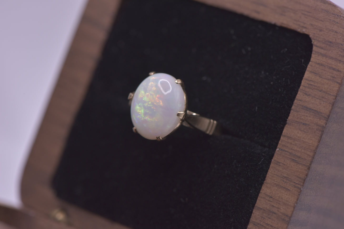 Atlanta - 9ct opal gold ring