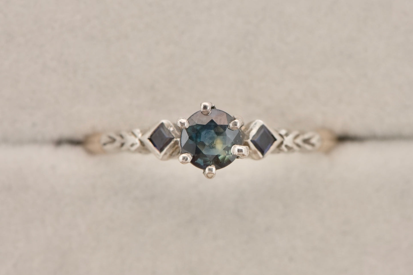 Gerry - Yellow and white gold parti sapphire gold ring
