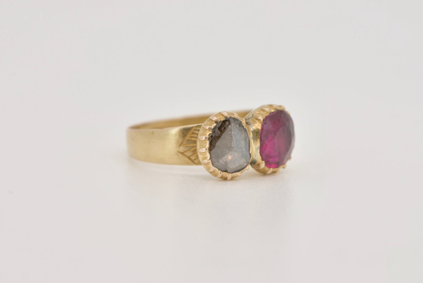 Georgia - 18ct pinky ring