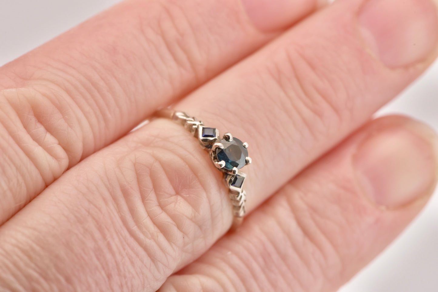 Gerry - Yellow and white gold parti sapphire gold ring