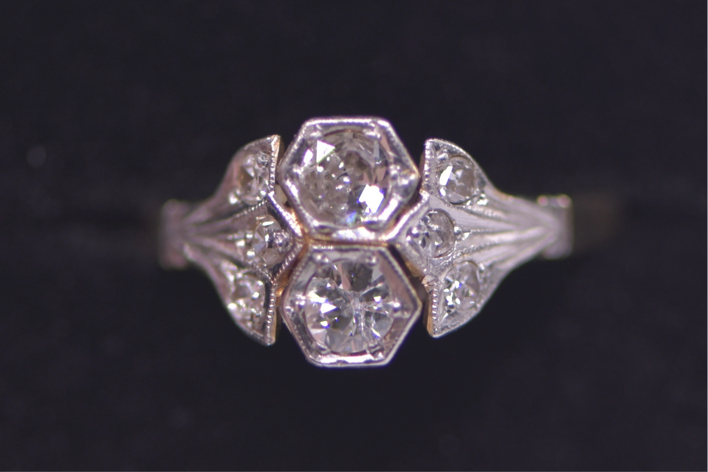 18ct Antique diamond ring