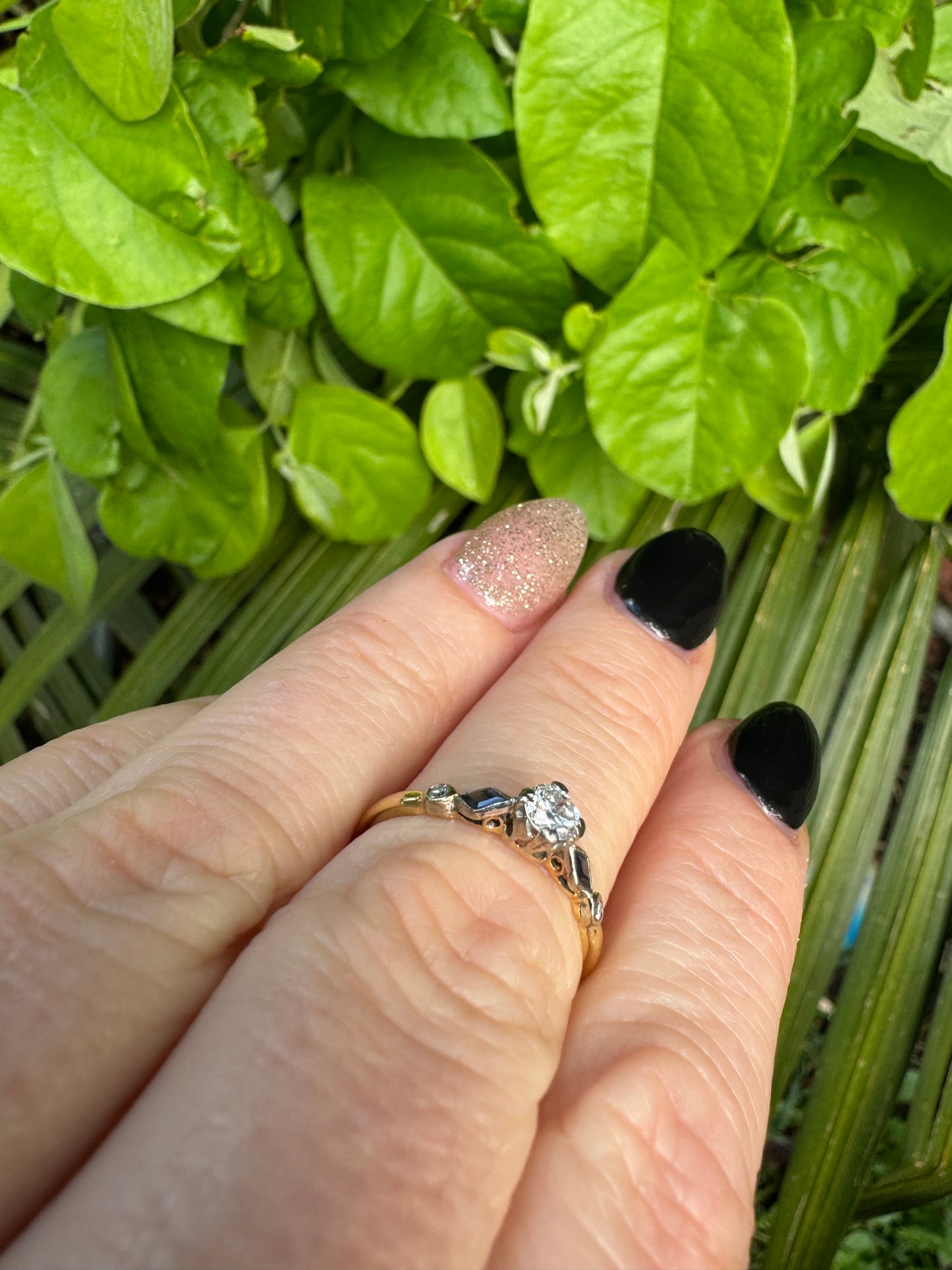 18ct Diamond and Sapphire ring