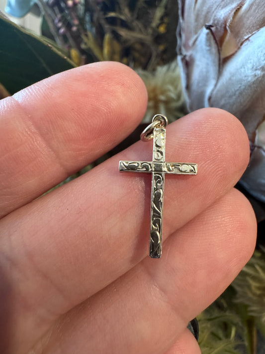 1975 Birmingham crucifix with gorgeous etching on one side and plain on the reverse