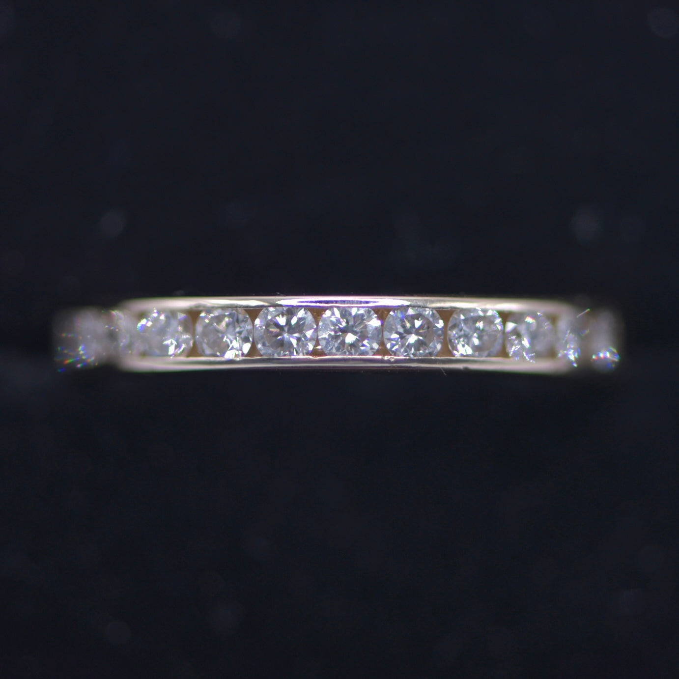 14ct yellow gold diamond band