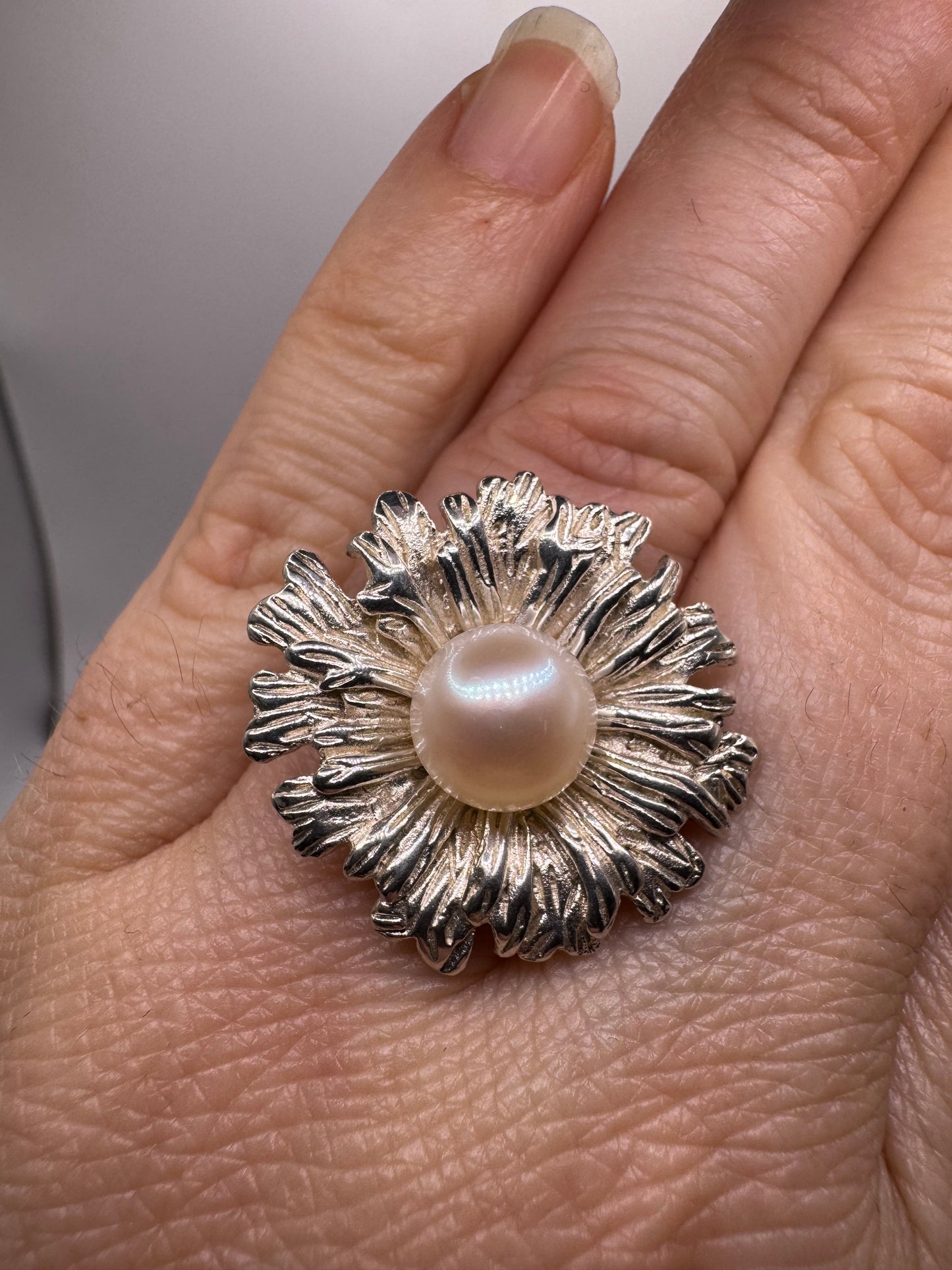 Zakia - Sea flower STERLING SILVER pearl ring