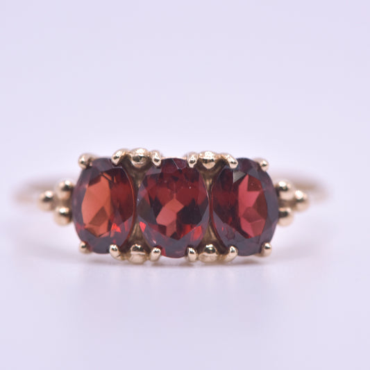 9ct garnet trilogy