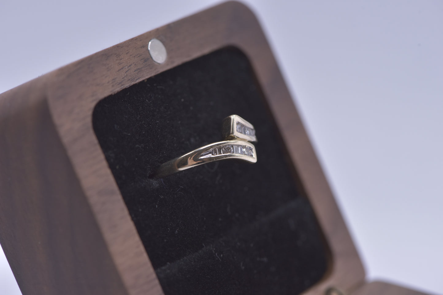 Evelyn - Bypass diamond ring 9ct yellow gold