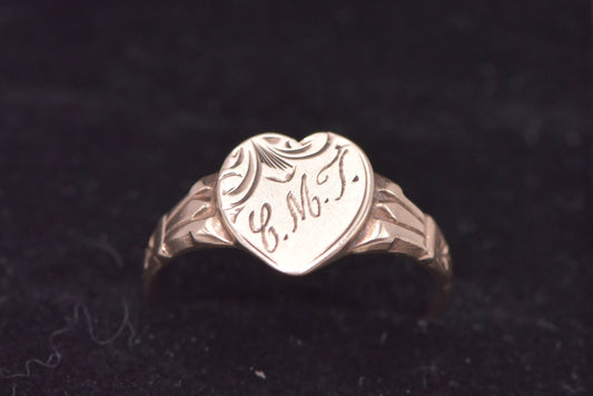 CJ - Vintage 'Rodd' 9ct yellow gold signet ring