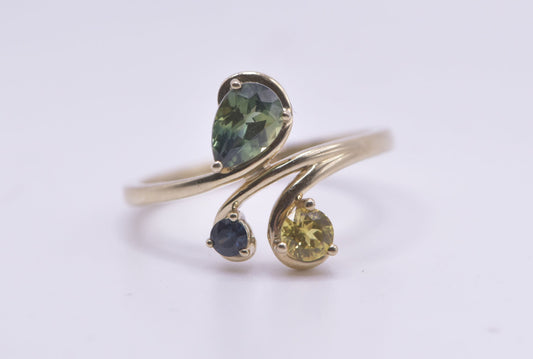 Matilda - 9ct yellow gold Australian Sapphire swirl gold ring