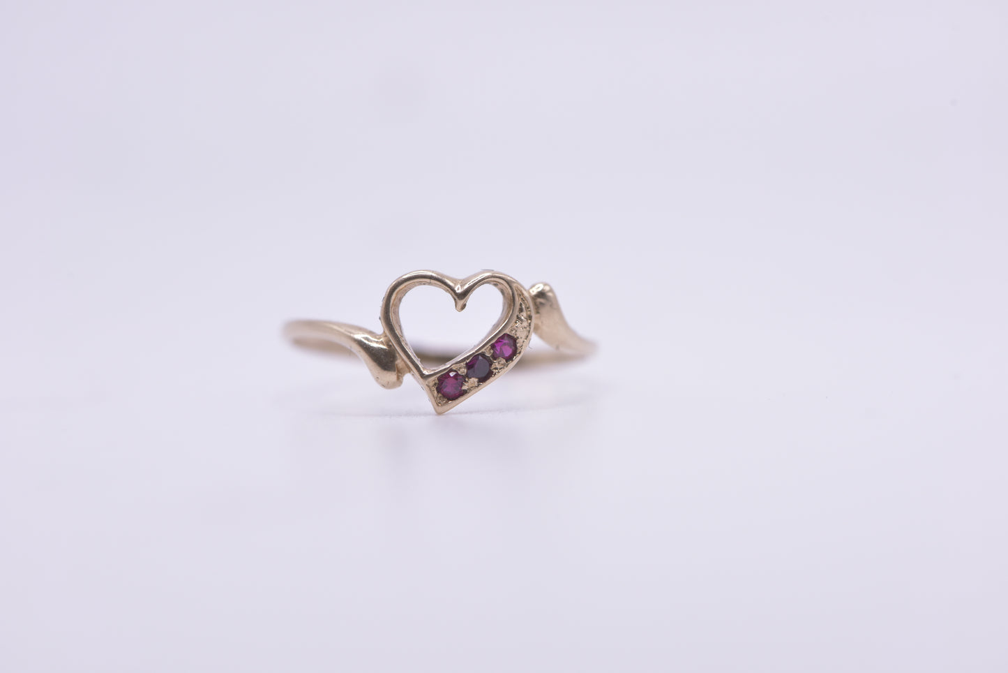 Sophia - Sweetheart 9ct yellow gold ring