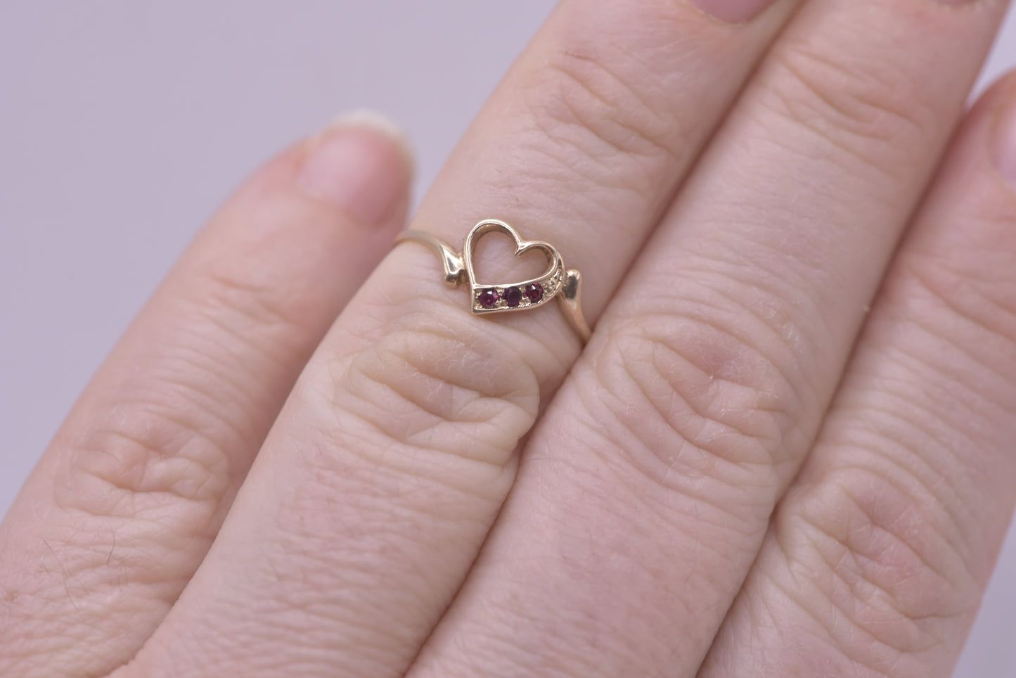 Sophia - Sweetheart 9ct yellow gold ring