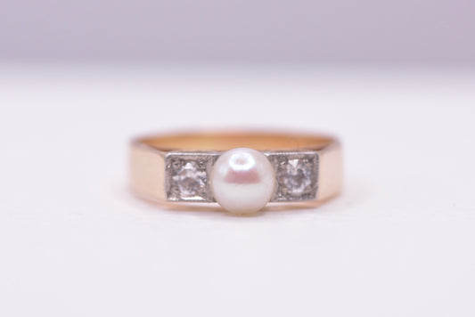 Zara - 1965 Swedish 18ct yellow gold pearl ring