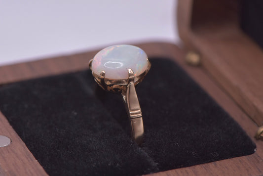 Atlanta - 9ct opal gold ring