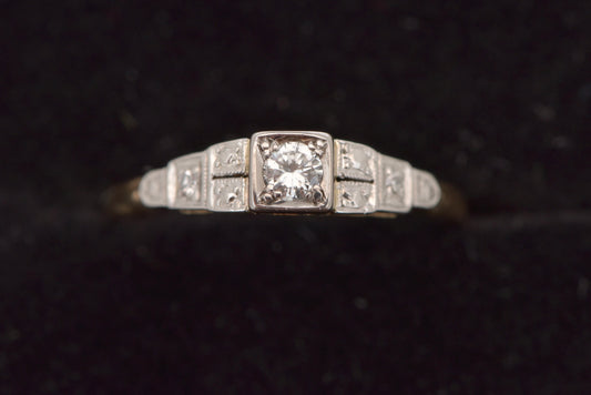 Wilhelmina - 18ct Art Deco 18ct  diamond gold ring