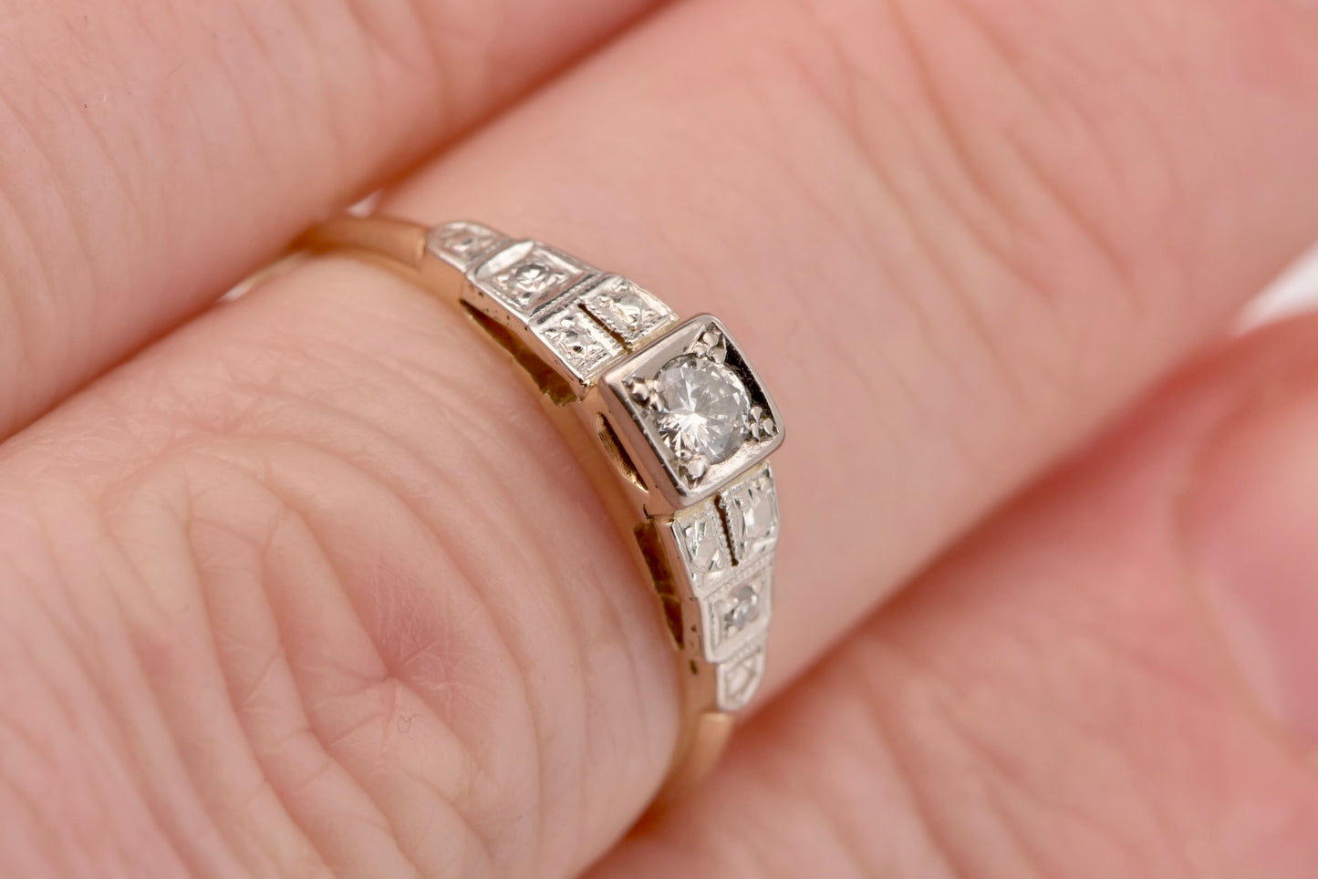 Wilhelmina - 18ct Art Deco 18ct  diamond gold ring