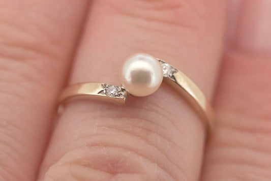 Grace- 9ct vintage pearl bypass with diamonds gold ring