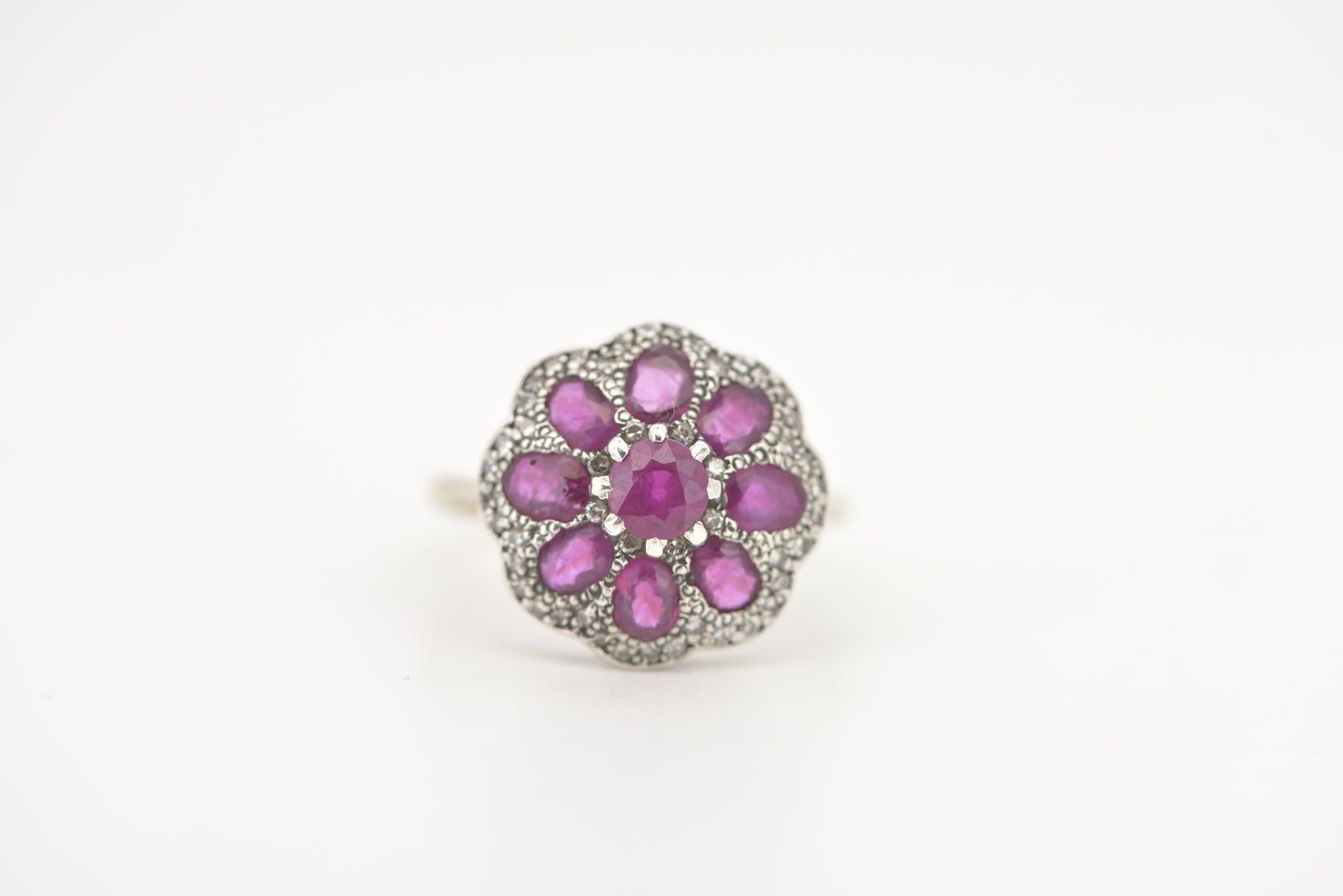 Rubi - 18ct yellow gold ring