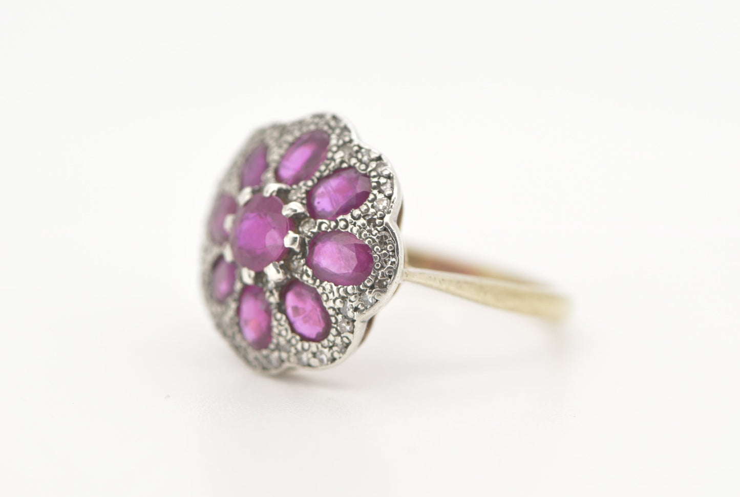 Rubi - 18ct yellow gold ring