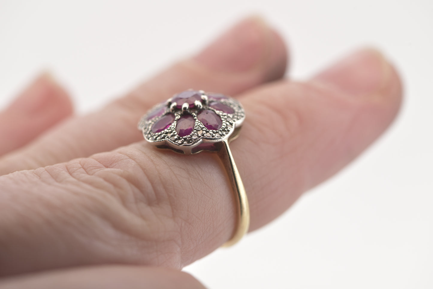 Rubi - 18ct yellow gold ring