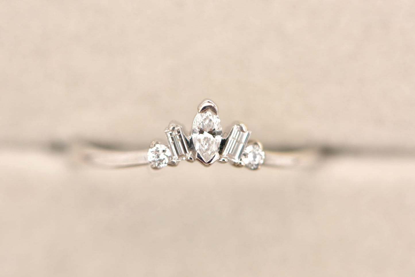 Aurora - 10ct white gold tiara ring