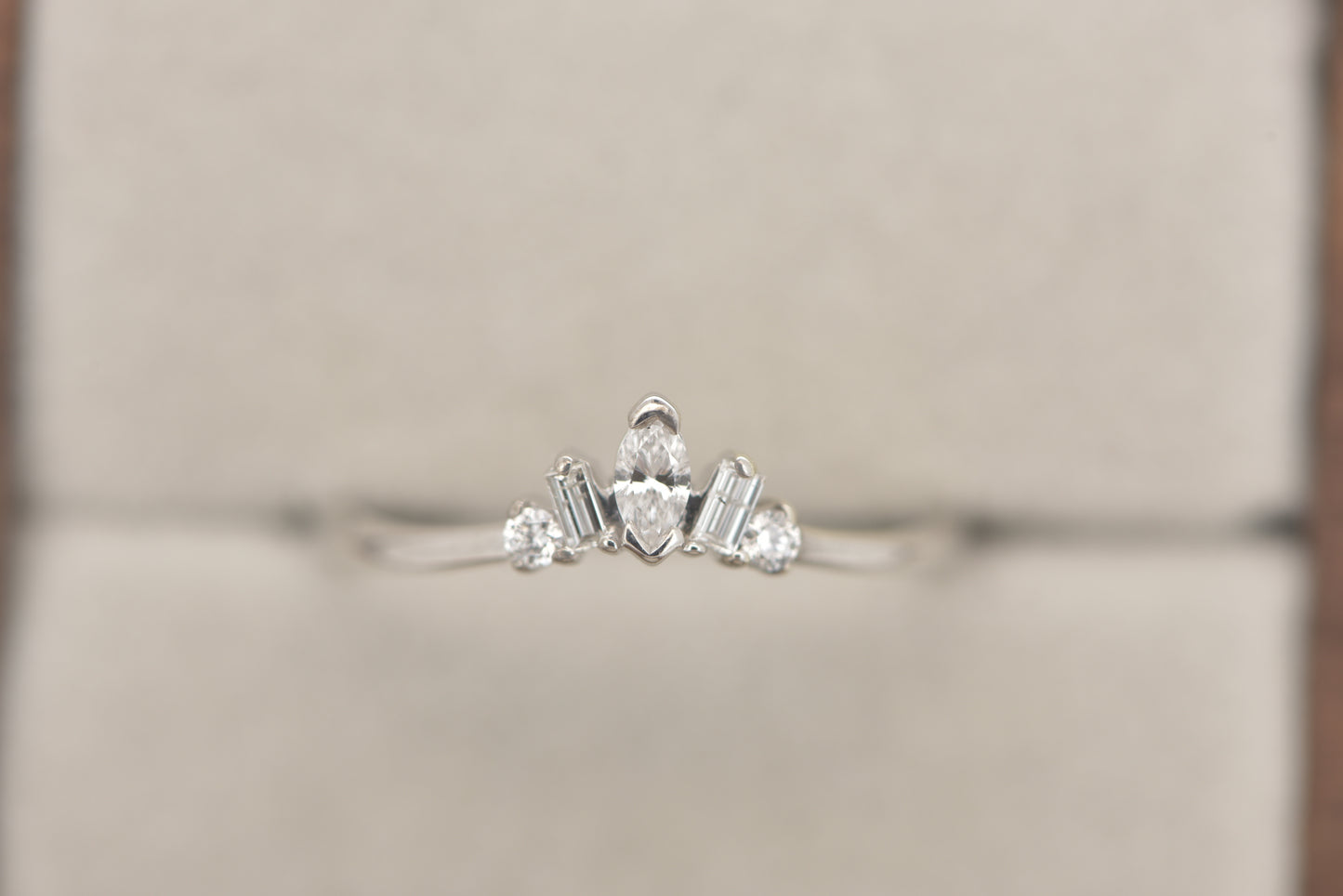 Aurora - 10ct white gold tiara ring