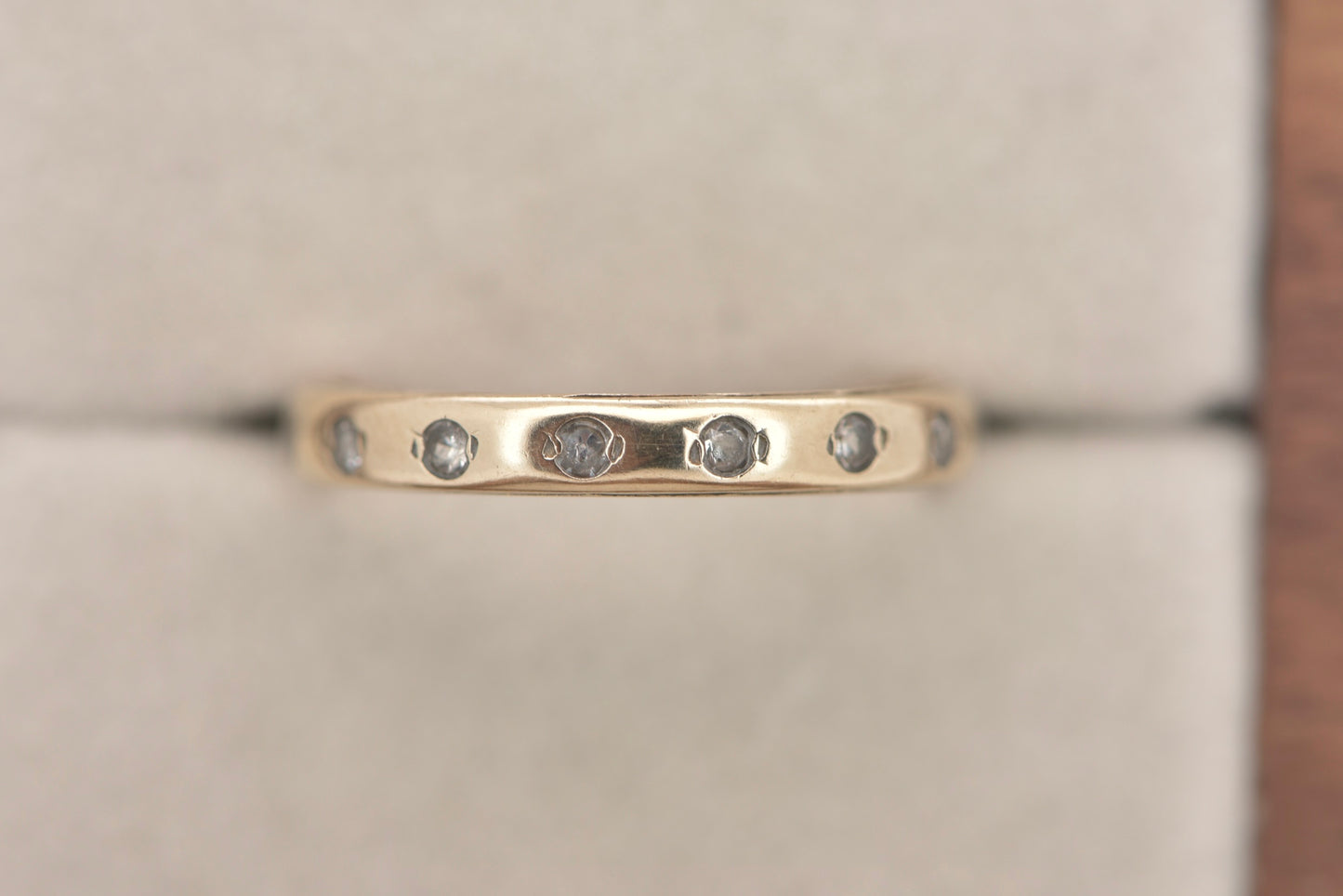 Unity - Eternity band with 15 clear flush set gemstones - gold ring