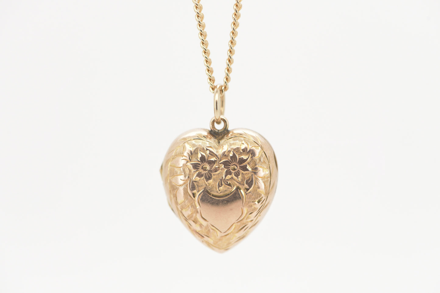 Antique 9ct etched heart locket - 1908 Chester hallmarks