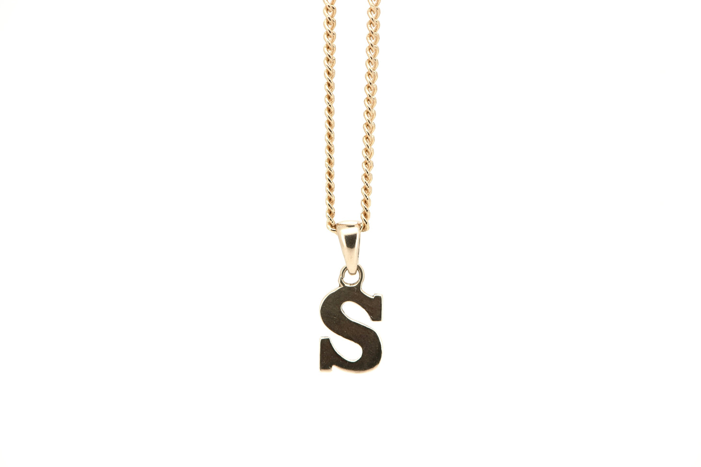 Charm Letter S in 9ct yellow gold