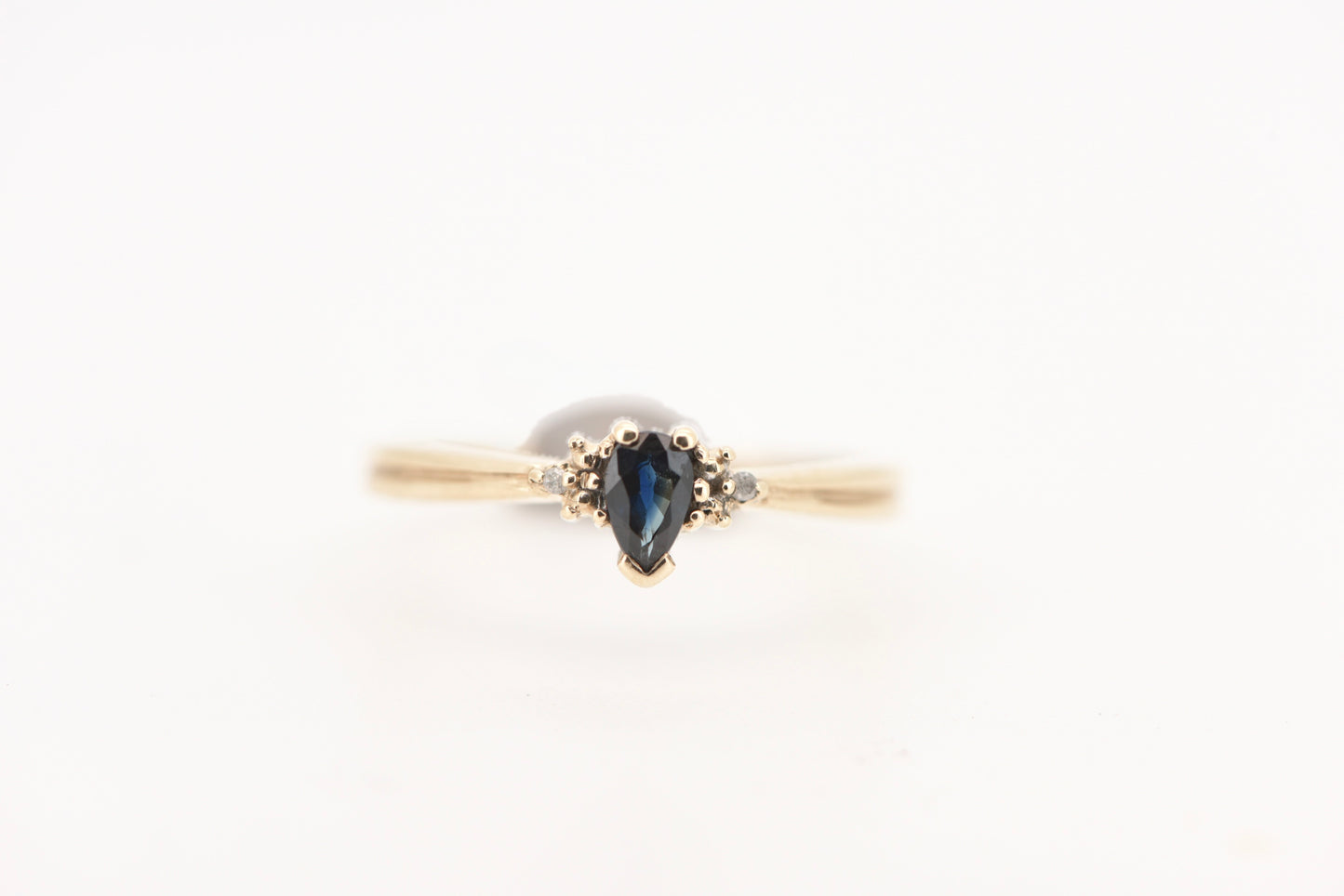 Starrie  - Blue sapphire with diamonds 9ct gold ring