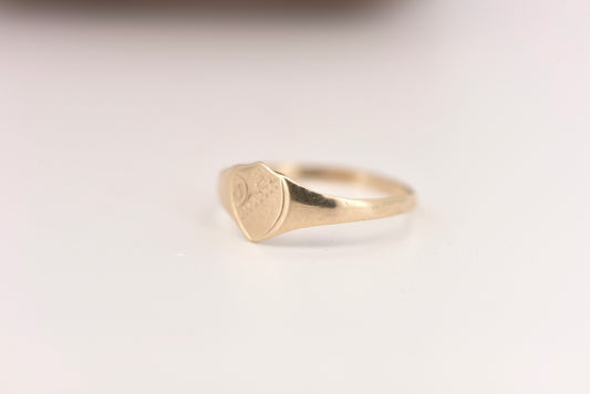 Sheffield -  9ct yellow gold signet ring 1975