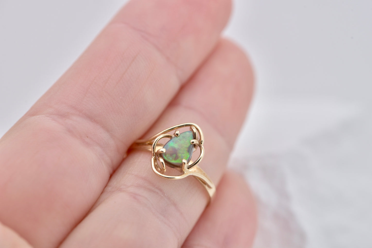 Angelina - 9ct retro solid Australian opal gold ring