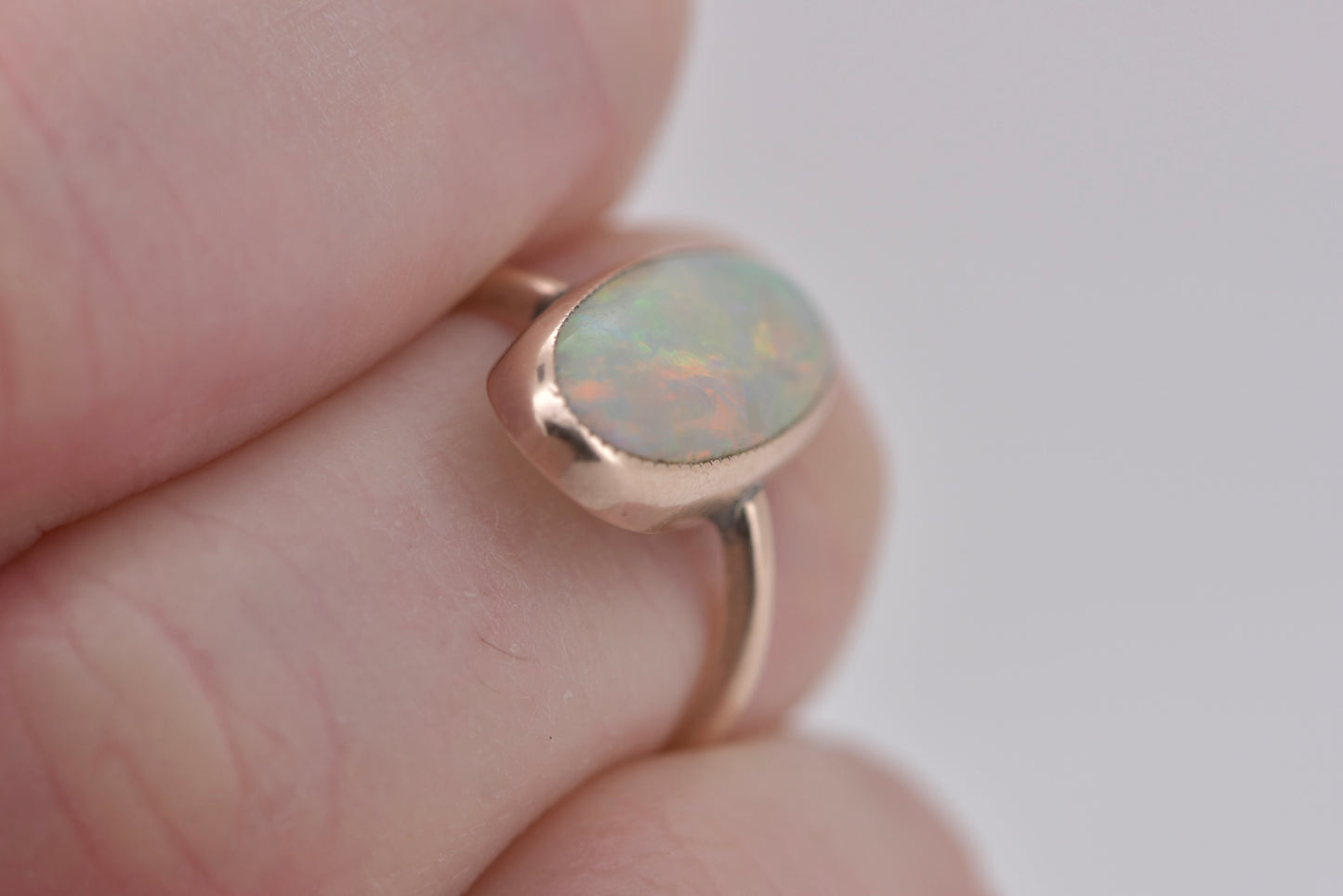 Angel - 9ct Antique solid Australian opal gold ring