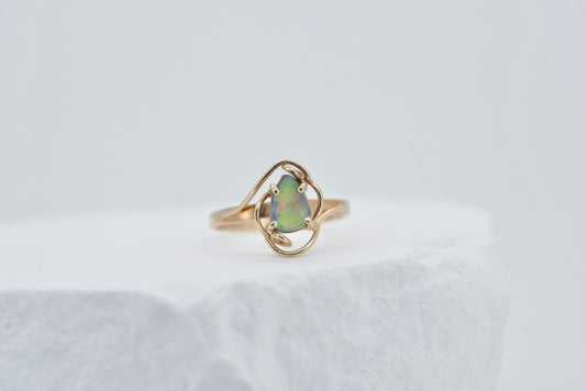 Angelina - 9ct retro solid Australian opal gold ring