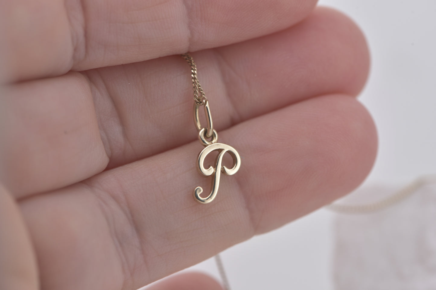 Letter P 9ct yellow gold script charm - bale is currently open