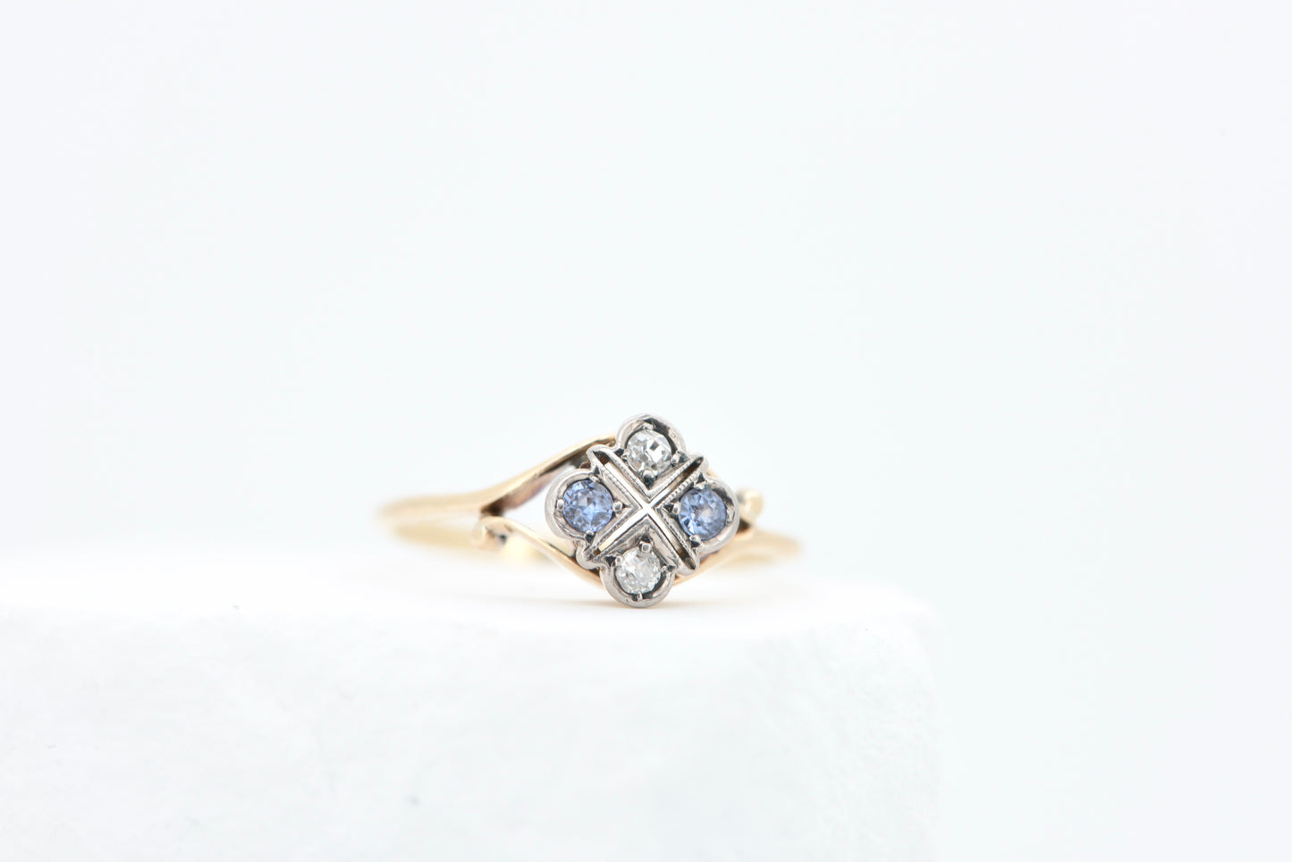 Alice ring - Antique handmade Sapphire and diamond ring in 18ct yellow gold with silver - gold ring