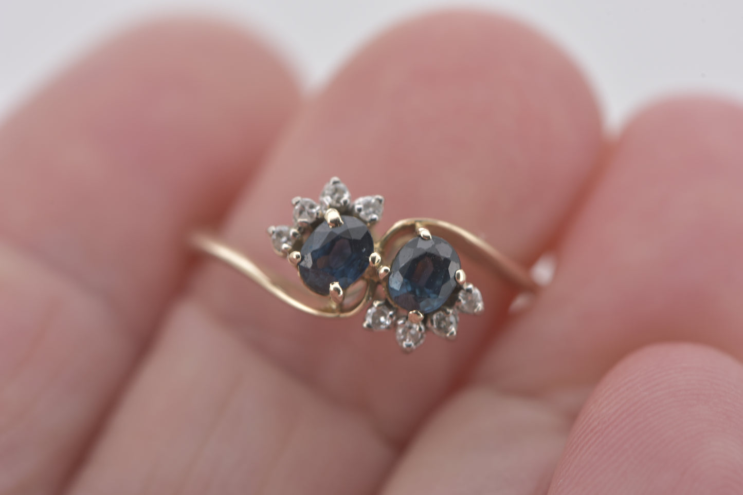 Clara Bow - Sapphire Toi et Moi with diamonds eyelashes - 14ct gold ring
