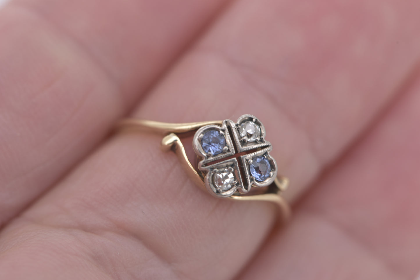 Alice ring - Antique handmade Sapphire and diamond ring in 18ct yellow gold with silver - gold ring