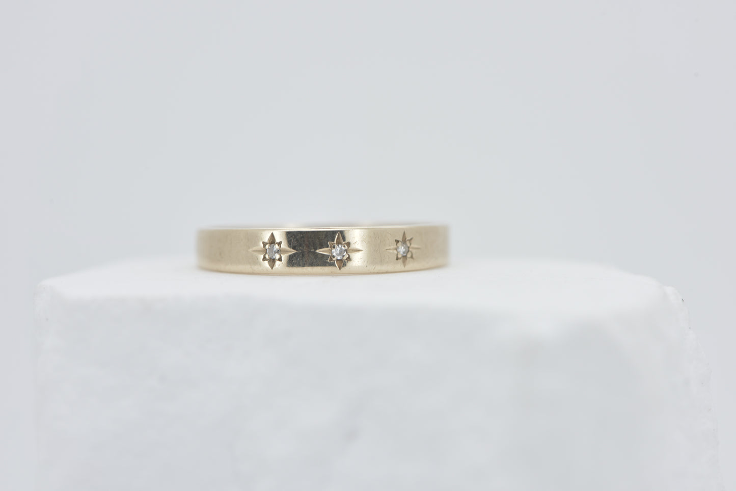 Star - 9ct starlet diamond trilogy ring - gold band (Copy)