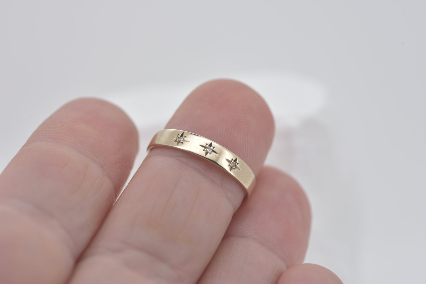 Star - 9ct starlet diamond trilogy ring - gold band (Copy)